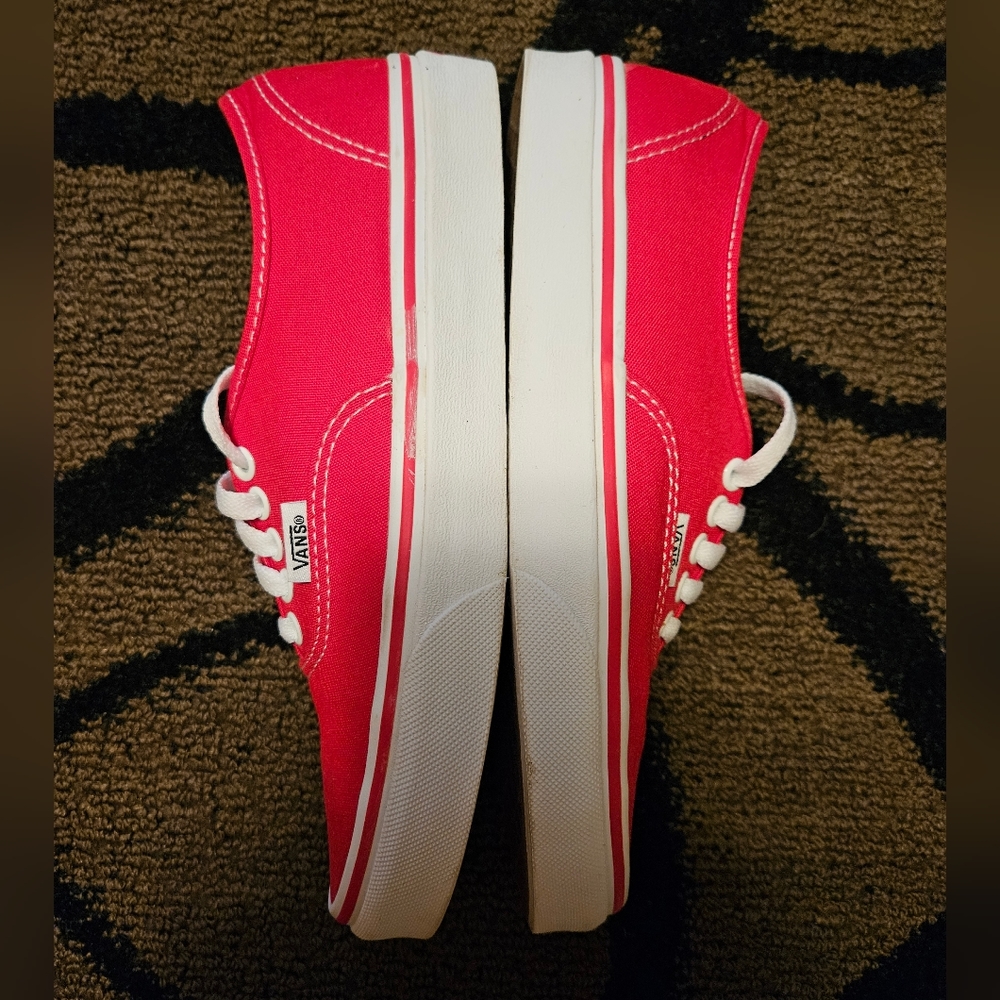 Vans - Picture 5 of 8